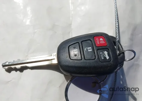 2019 Toyota Corolla Le z USA, uszkodzony, nr VIN 2T1BURHE0KC147123